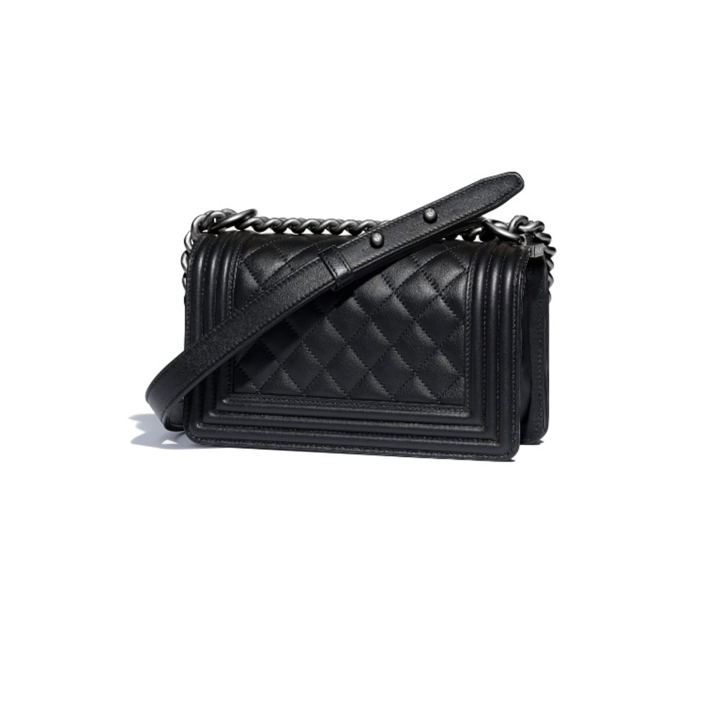 CHANEL SMALL BOY HANDBAG 📍SOLD📍 - Picture 2 of 4